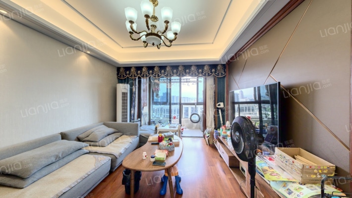 荣安心尚园二手房实景图