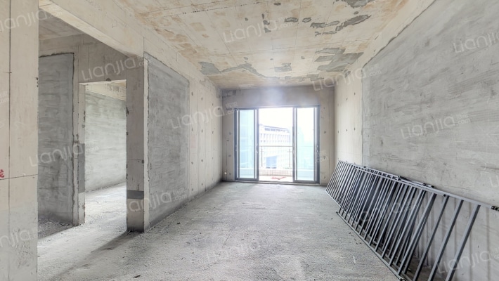 易丰云海花园二手房实景图