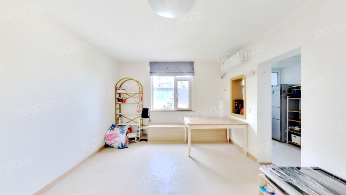 省计生委宿舍二手房实景图