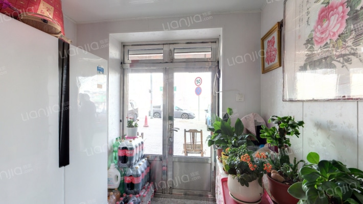 世纪路中段二手房实景图