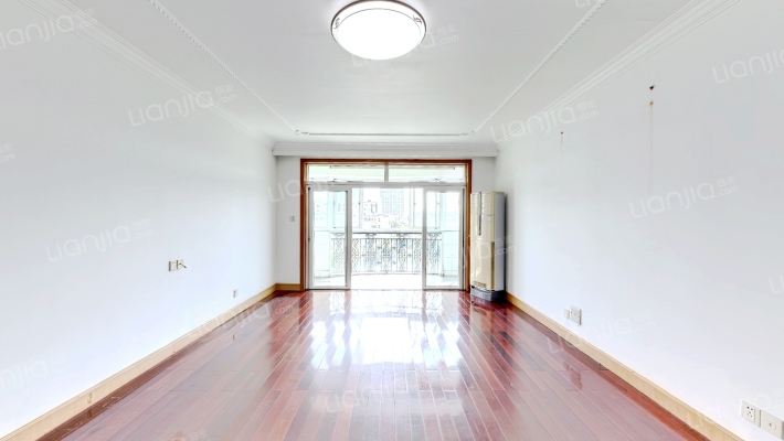 华高新苑二手房实景图