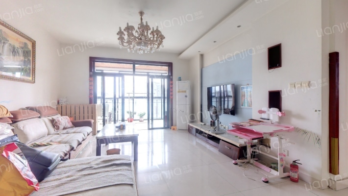 翡翠海湾二手房实景图