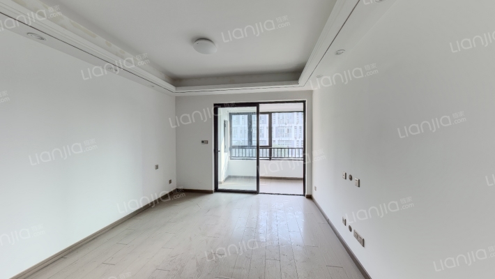 龙湖公园时光二手房实景图