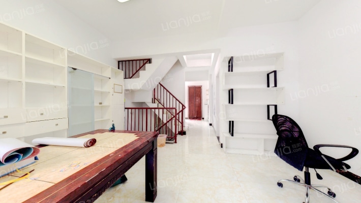 绿地金山名邸（别墅）二手房实景图