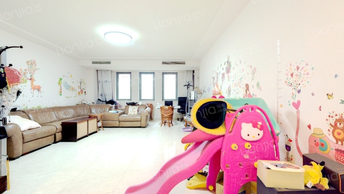 惠灵顿河滨花苑二手房实景图