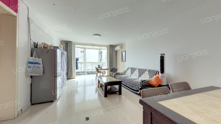 尚西泊图二手房实景图