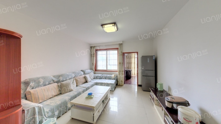 香槟小镇二手房实景图