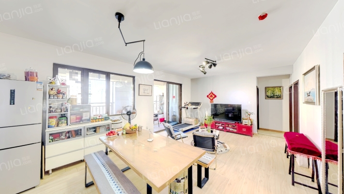 龙湖春江郦城一期二手房实景图