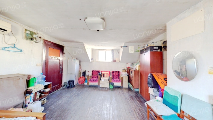 津南里二手房实景图