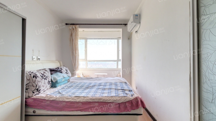 加华小城二手房实景图