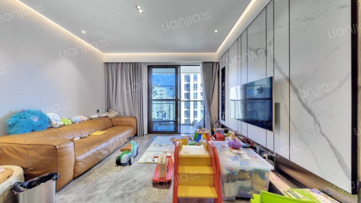 融信远洋厘望轩二手房实景图