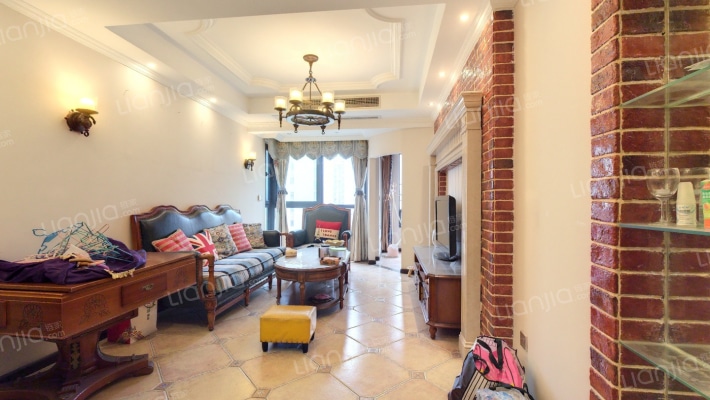 保利爱尚里尚美二手房实景图