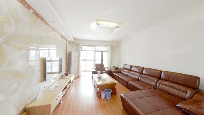 世方水岸二手房实景图