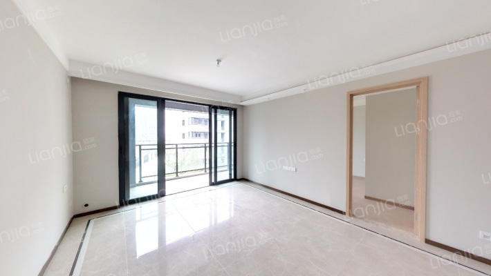 海伦堡云麓小院二手房实景图