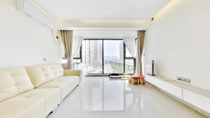 晶华城二手房实景图