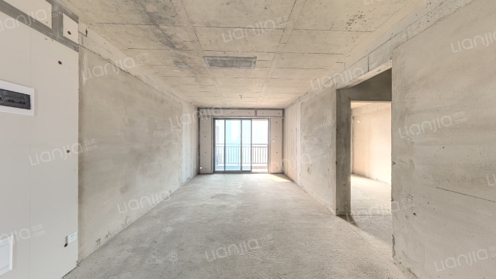 日盛湖湘锦苑二手房实景图