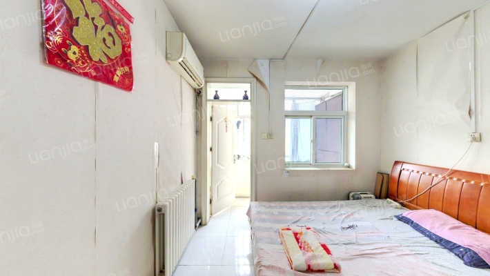 山大南路75号二手房实景图