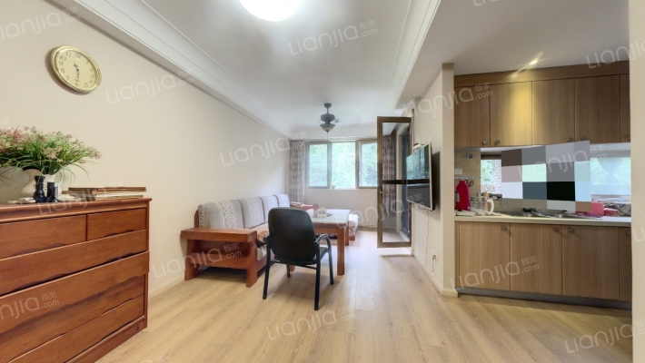 郡源山外山二手房实景图