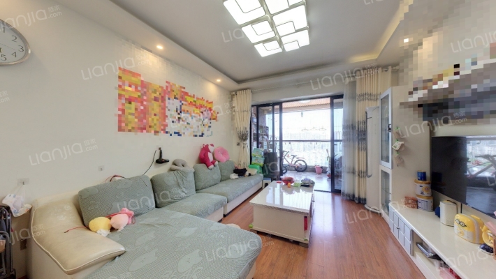 中德英伦世邦J区二手房实景图