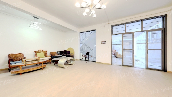 金带街92号二手房实景图