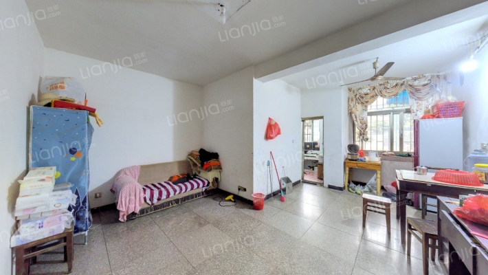 氨厂小区二手房实景图