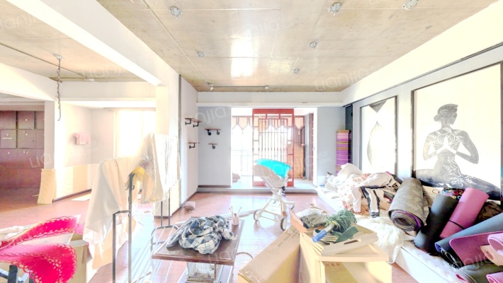 西班牙风情街二手房实景图