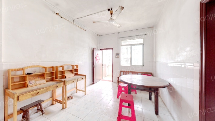 蟠龙四巷4号二手房实景图