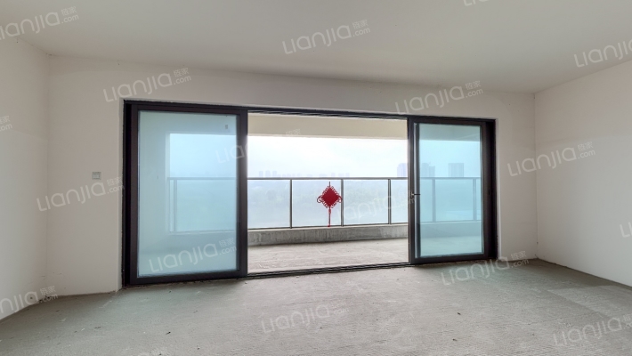 中南樾府二手房实景图