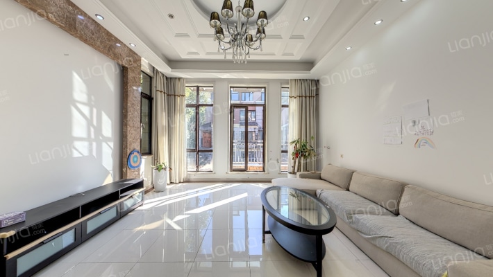 依云溪谷二手房实景图