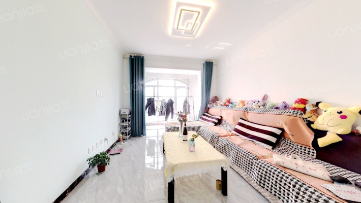 白金汉府二手房实景图