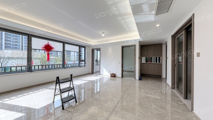 春景雅苑二手房实景图