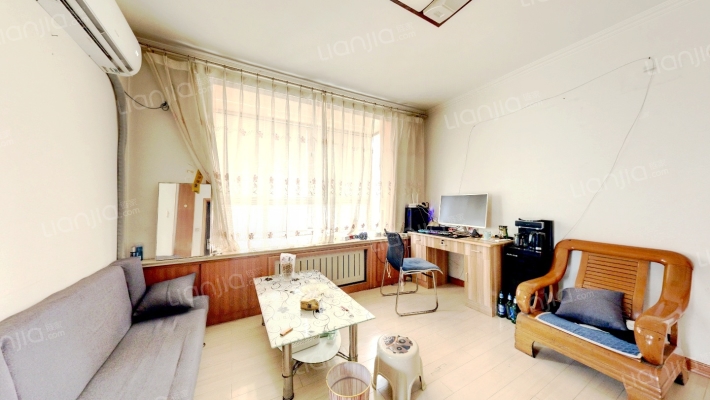 世纪新苑二手房实景图