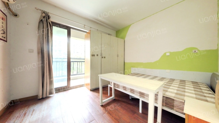 经纬城市绿洲二手房实景图