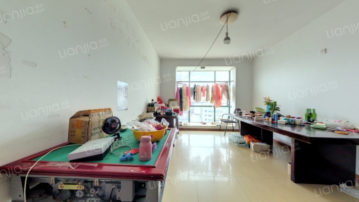 鸿基馨苑二手房实景图