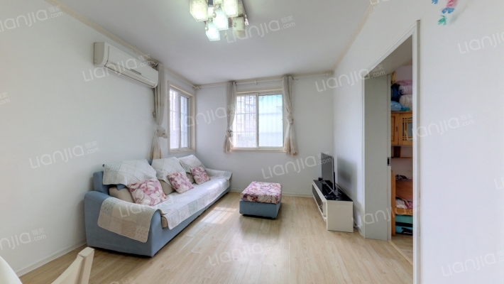 南方花园B组团二手房实景图