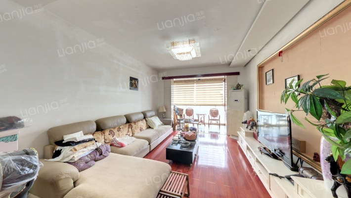 新城新世界一期二手房实景图