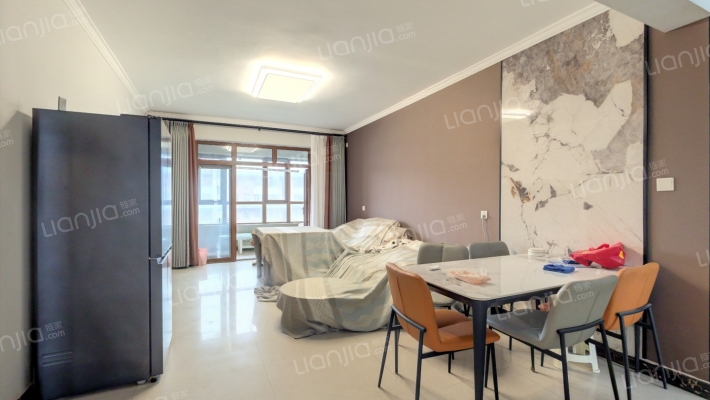 新田城二期住福二手房实景图