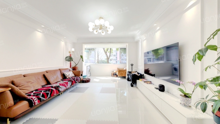 缤纷小区二手房实景图