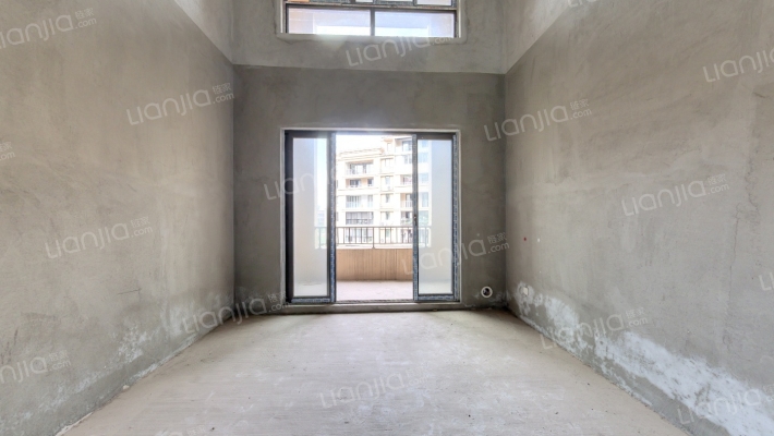 华美翡丽山二期二手房实景图