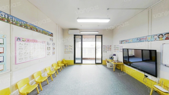 保利江上明珠馨园二手房实景图