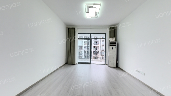 万达广场锋邸二手房实景图