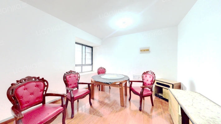 淮合花园B区二手房实景图