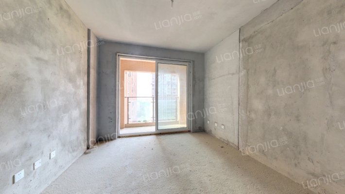 雅砻阳光花园二手房实景图