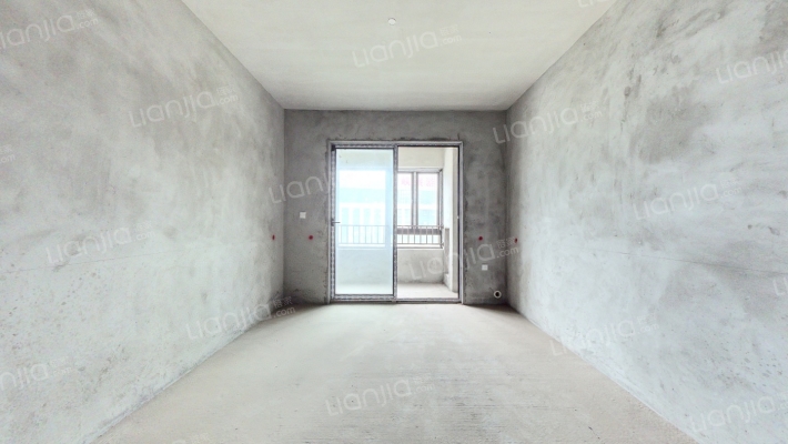 绿地万萃城C组团二手房实景图