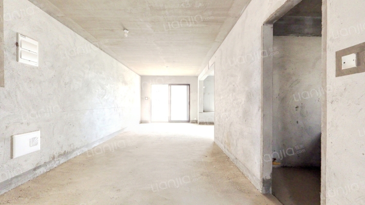 阳逻金茂逸墅二手房实景图