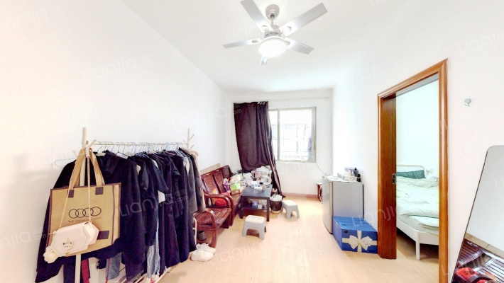 俊怡花园二手房实景图