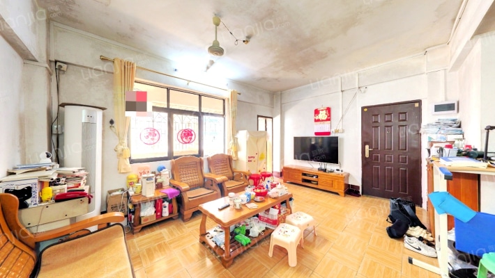 机械厂宿舍二手房实景图