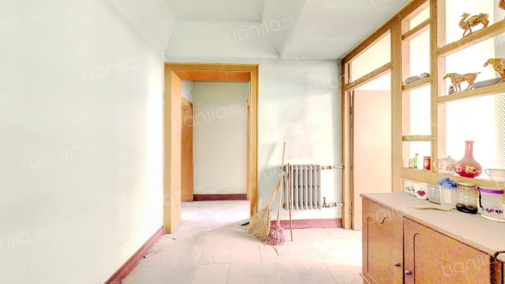 市委党校西影路新村二手房实景图