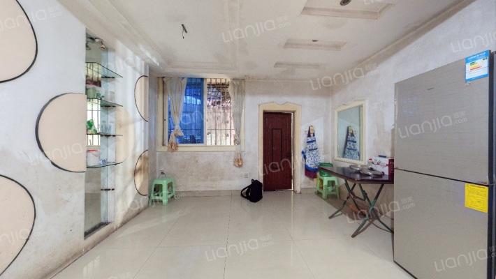 枣子岚垭一巷二手房实景图