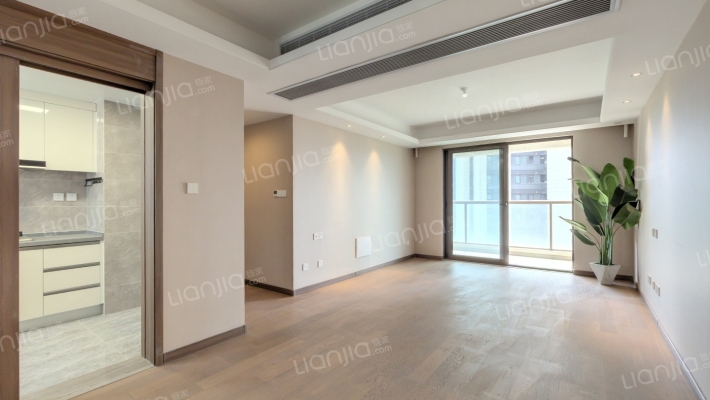 翡翠天际二手房实景图